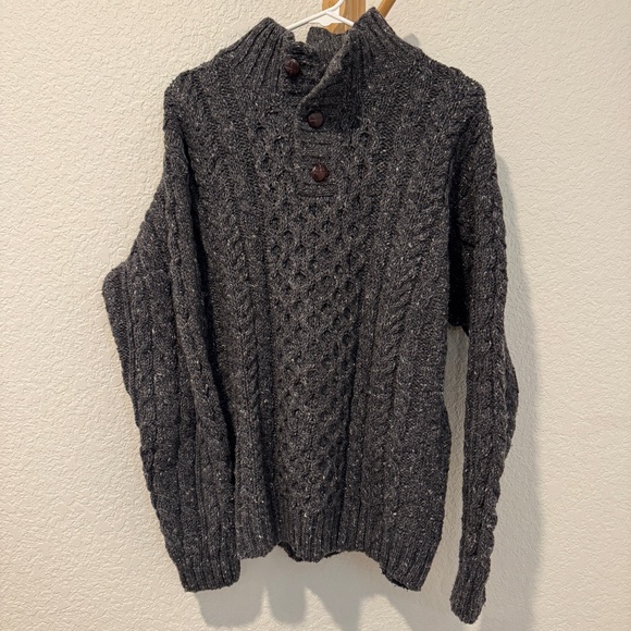 L.L. Bean Cable Irish Fisherman Sweater Button Mock Men's Regular - Picture 1 of 4